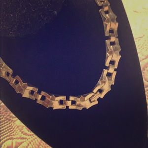 Silver tone necklace